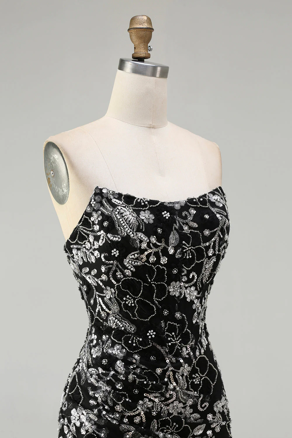 Robe de bal longue de promo sirène noire sans bretelles appliquée avec perles - Image 6