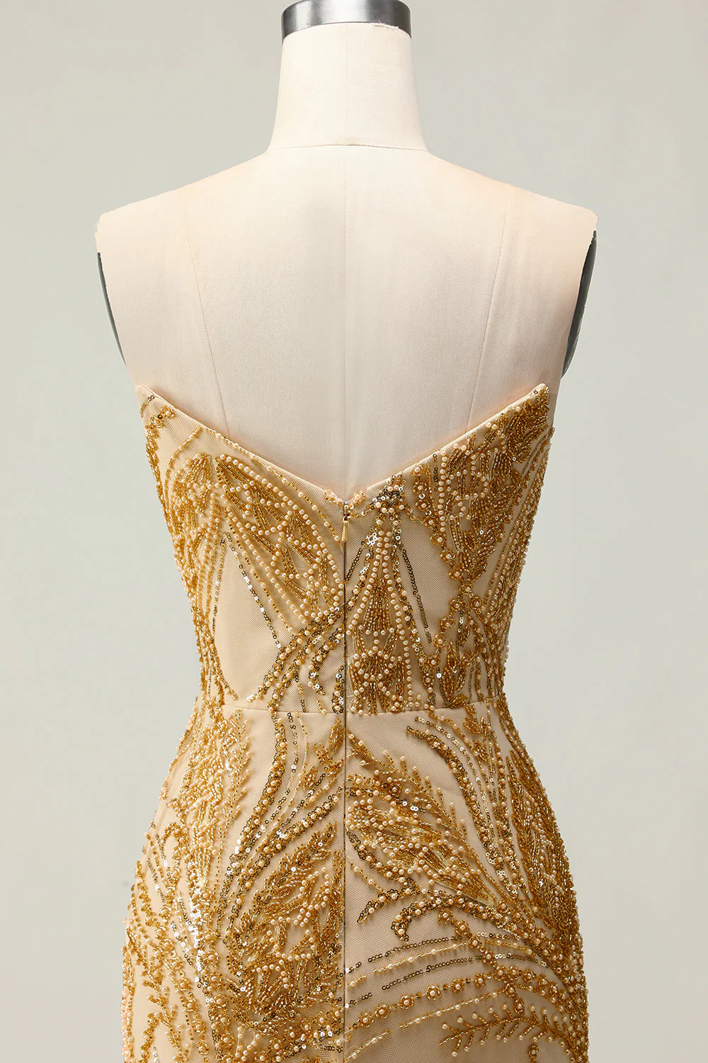 Robe de bal longue dorée de sirène perlée avec une fente - Image 10