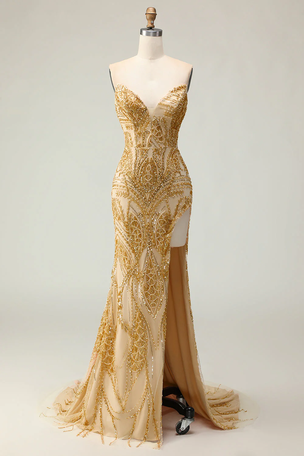 Robe de bal longue dorée de sirène perlée avec une fente - Image 5