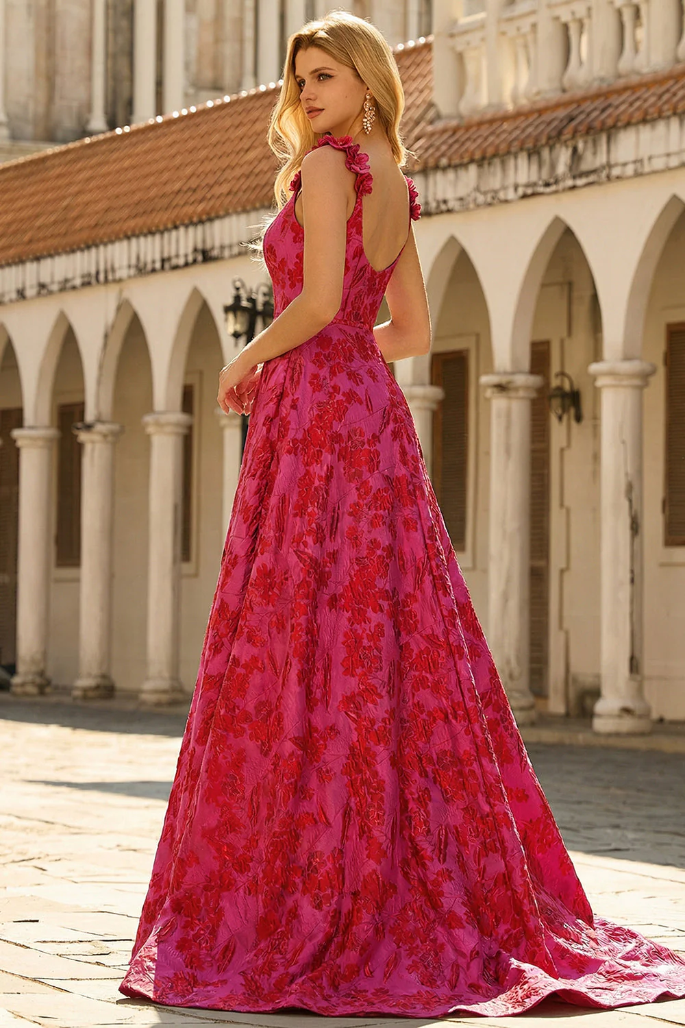 Robe de soirée longue fuchsia ligne A bretelles fines imprimé floral avec fente - Image 4