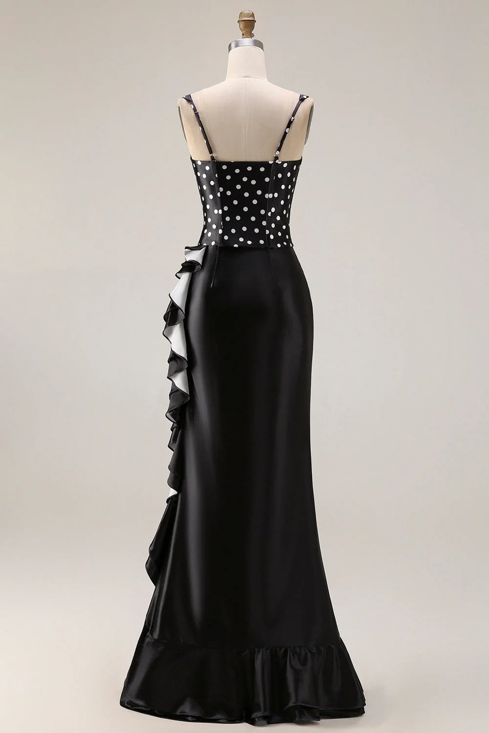 Robe de bal longue en satin à pois blancs noirs à pois blancs en satin avec fente à volants - Image 2