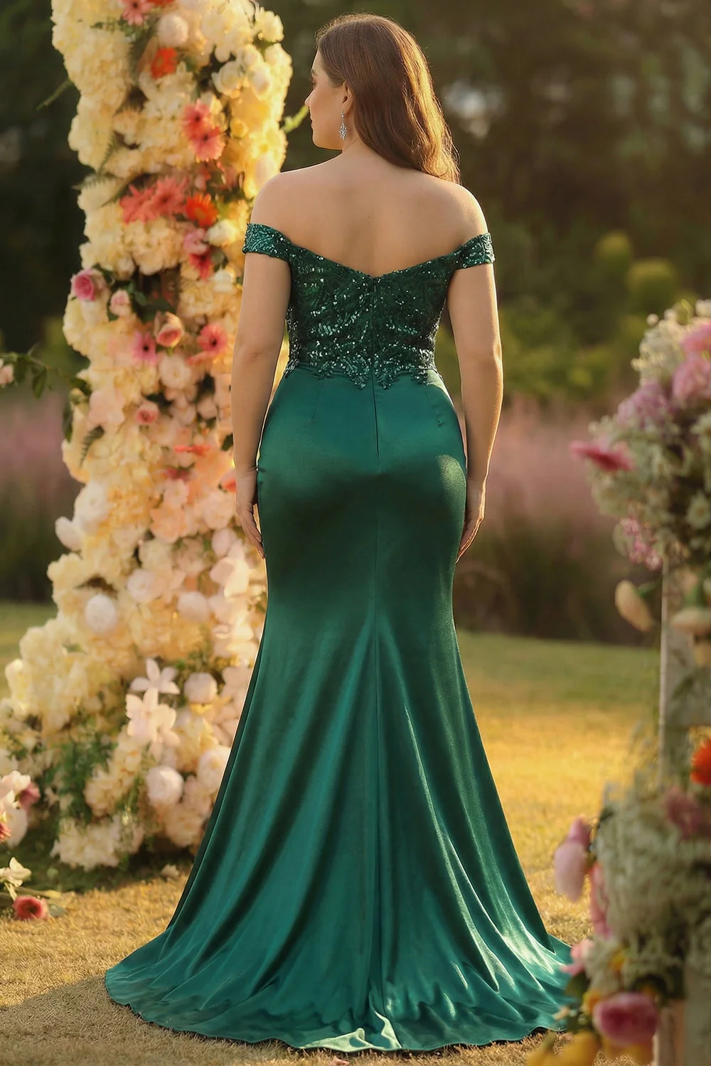 Robe de bal longue en satin grande taille satin vert foncé sirène vert foncé avec fente - Image 2