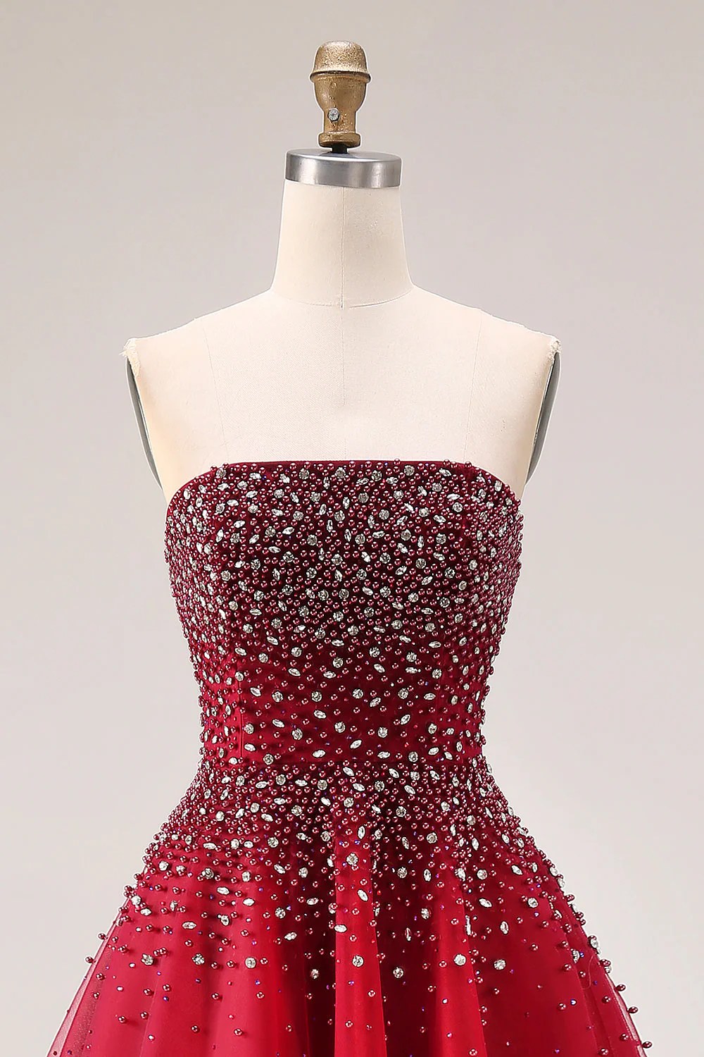 Robe de bal longue en tulle A-Line sans bretelles rouge avec perles - Image 4