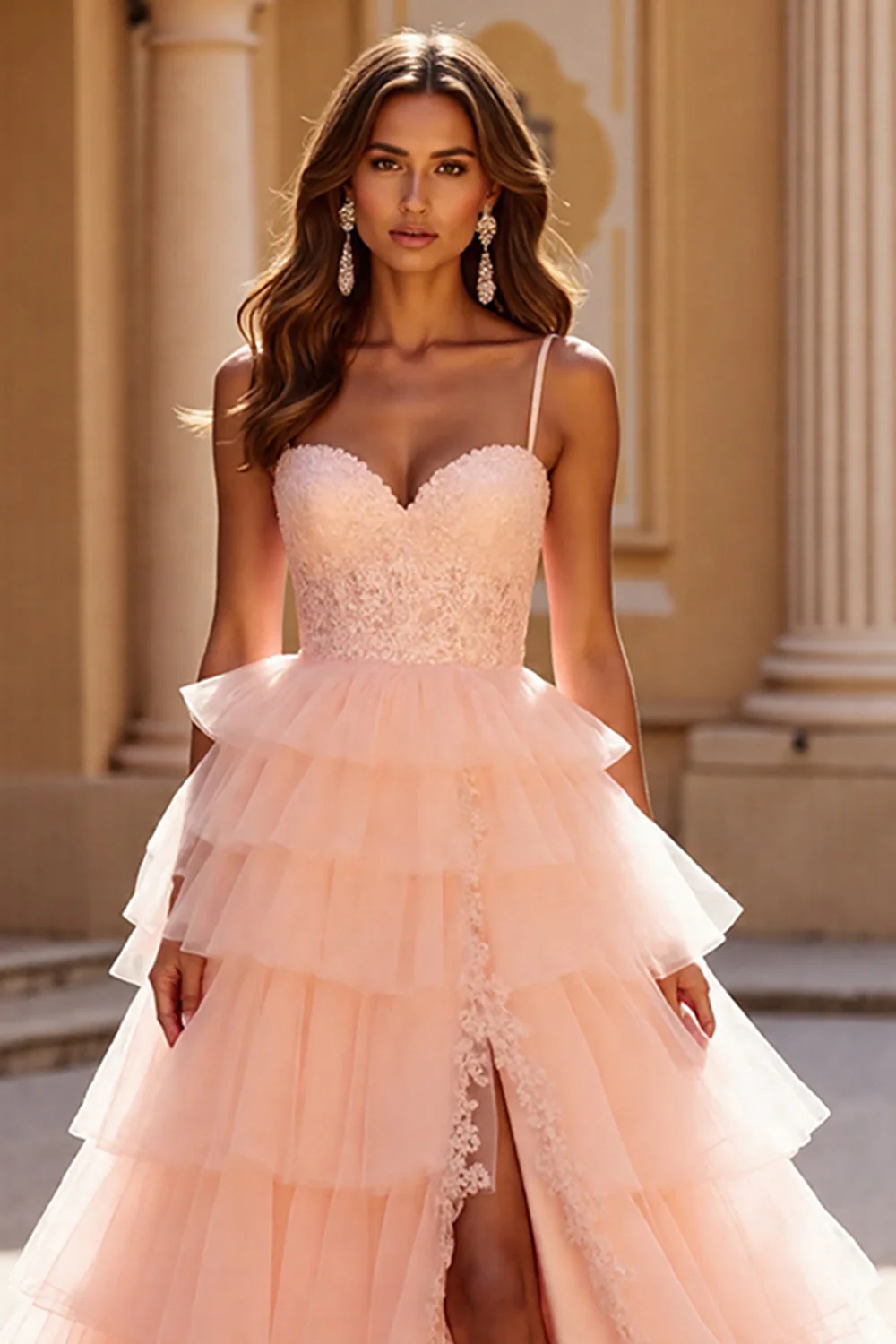 Robe de bal longue en tulle blush avec appliques - Image 3
