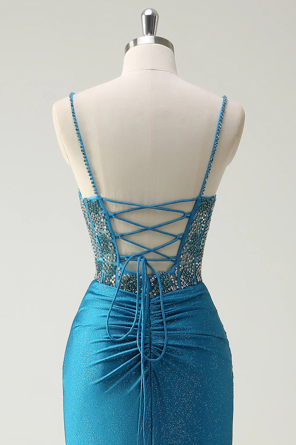 Robe de soirée longue froncée à bretelles spaghetti bleues scintillantes à col en V avec perles - Image 5