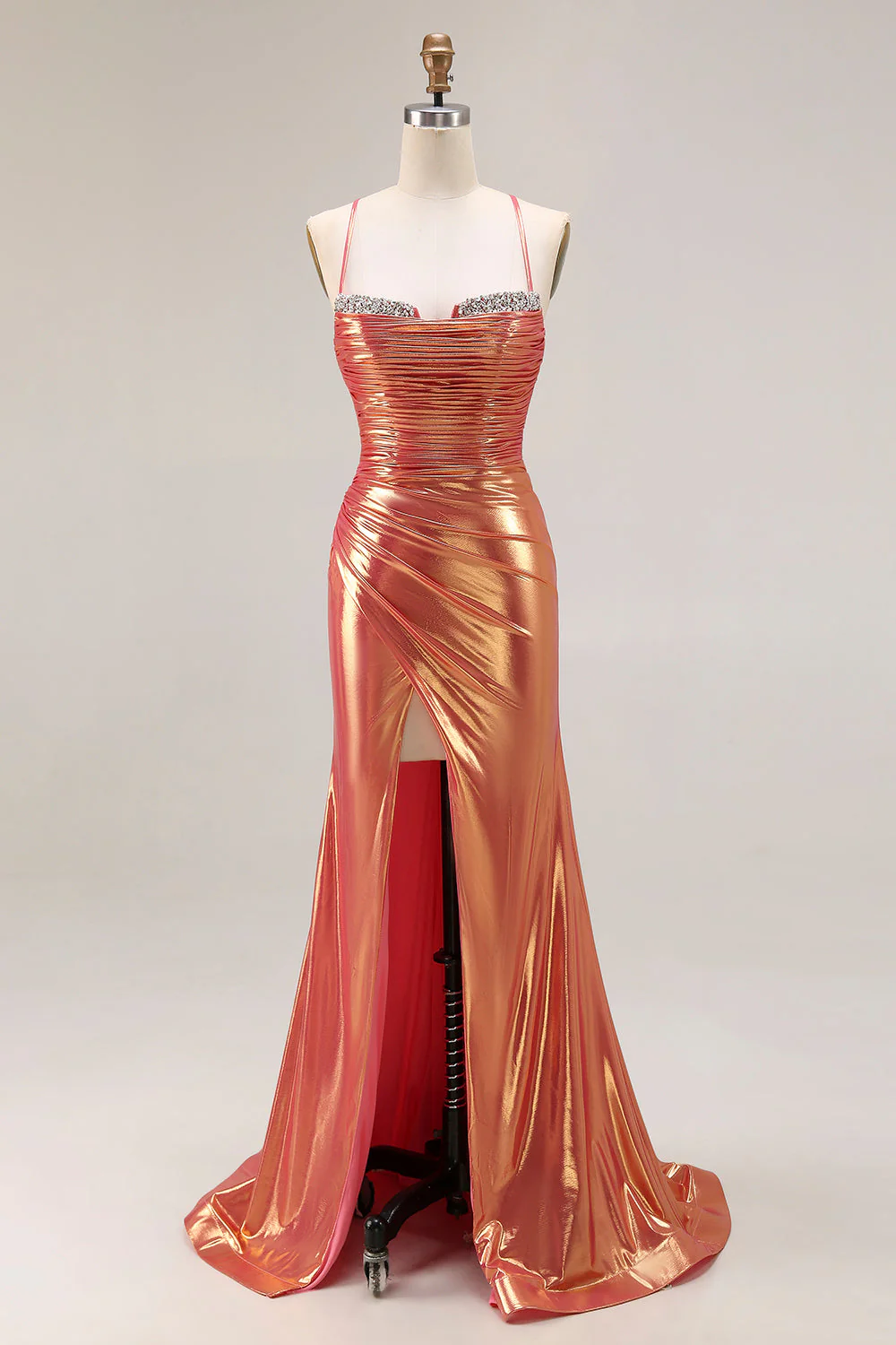 Robe de soirée sirène longue orange métallisé perlée avec fente