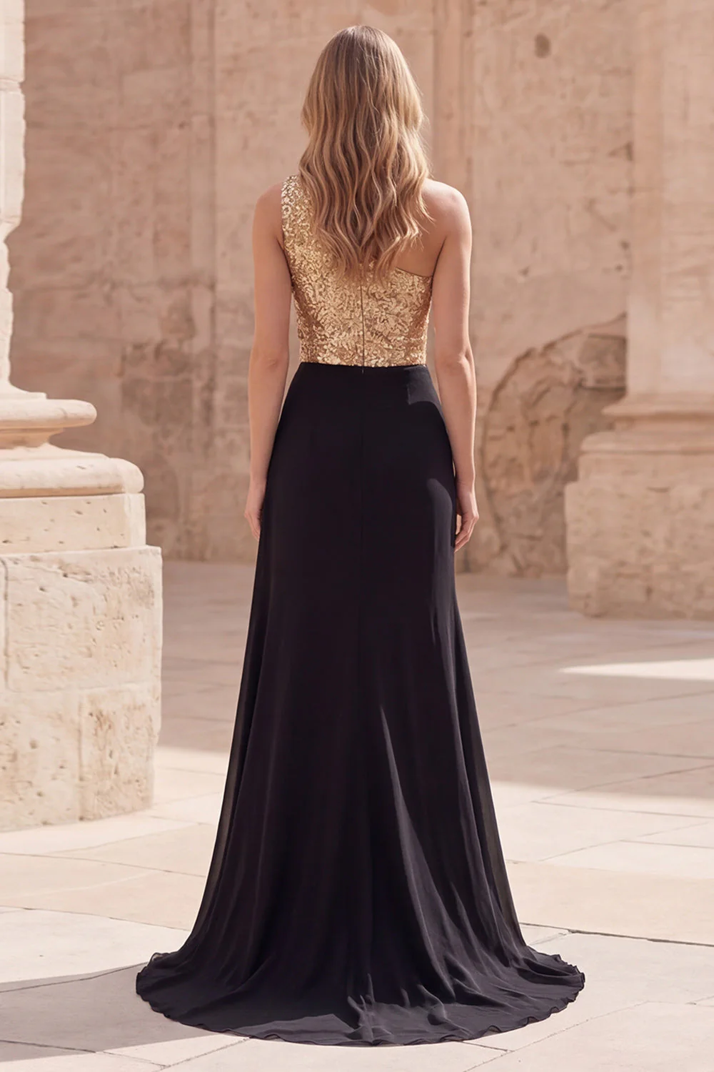 Robe de bal longue sirène à une épaule dorée et noire scintillante avec fente - Image 2