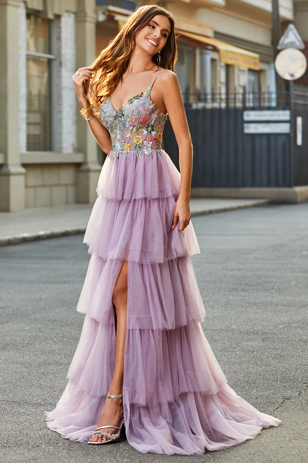Robe de soirée mauve longue en tulle longue corset à plusieurs niveaux avec appliques - Image 3