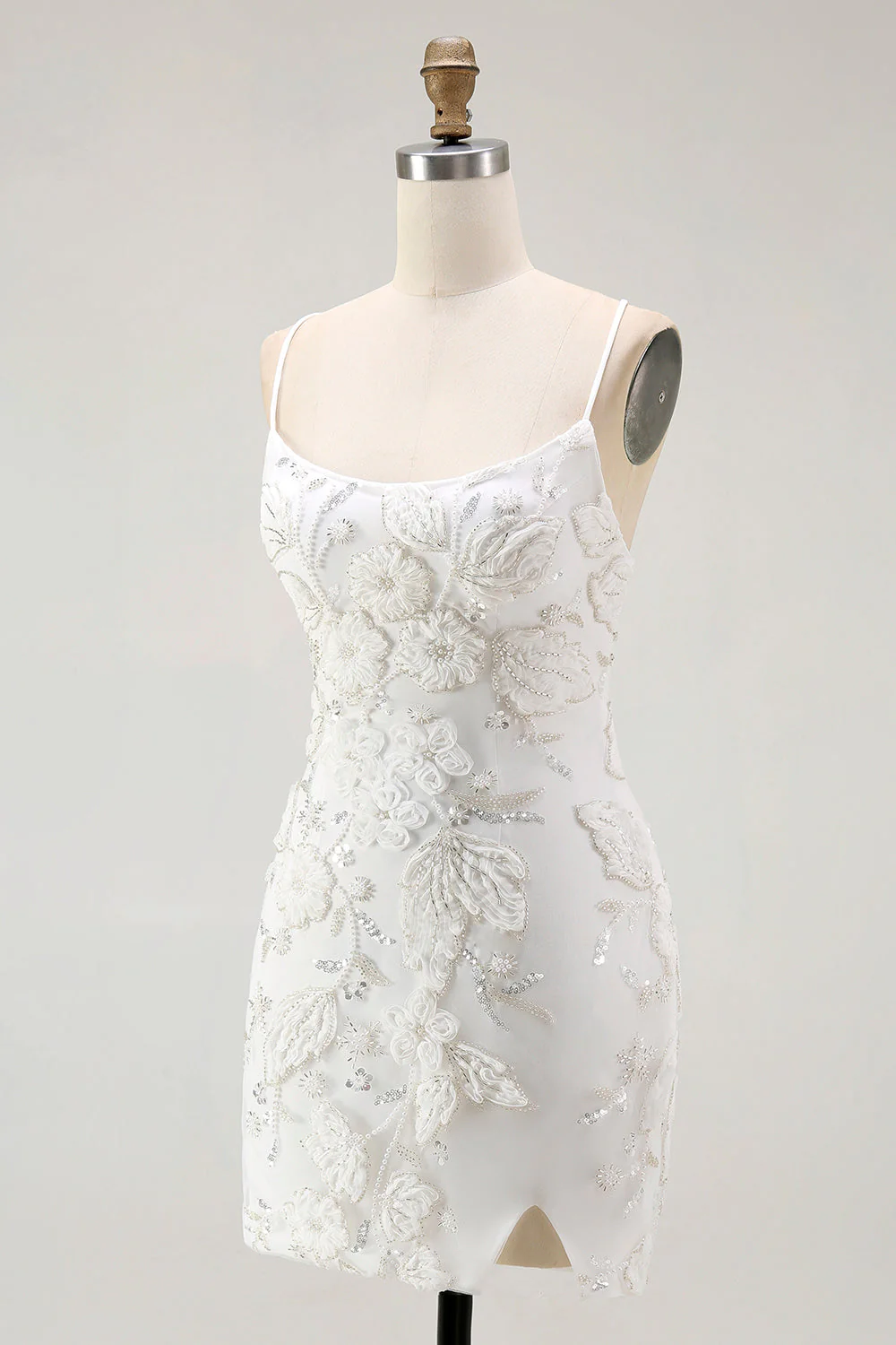 Robe de bal moulante blanche à bretelles spaghetti appliquée avec fente - Image 3