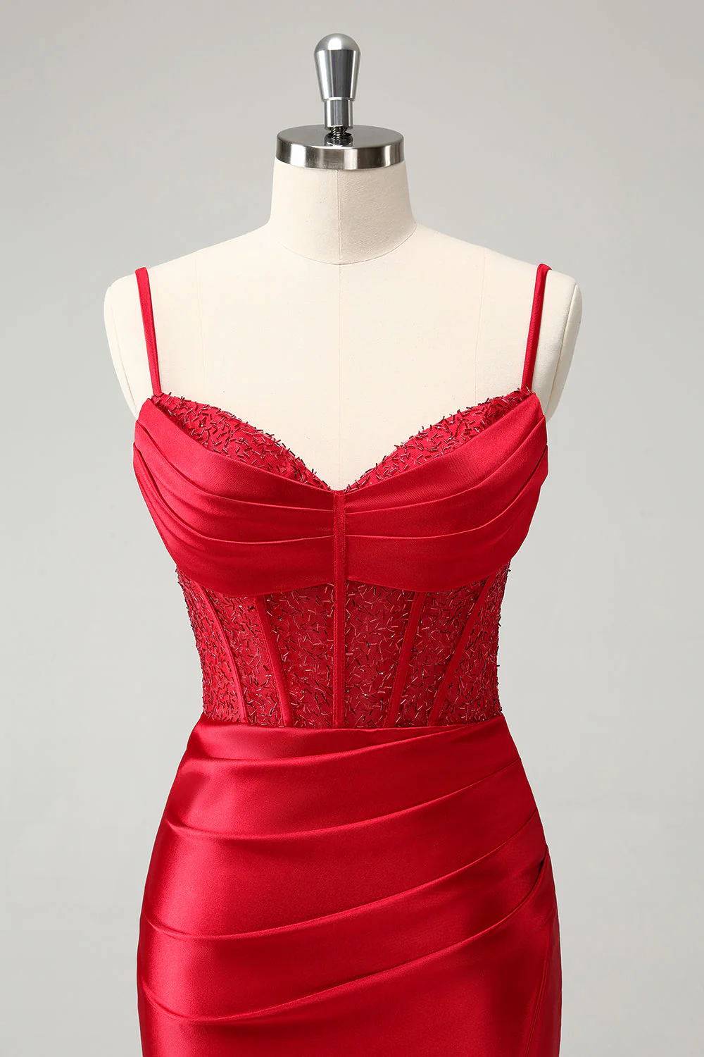 Robe de bal moulante en satin à bretelles spaghetti vert clair avec fente - Image 10