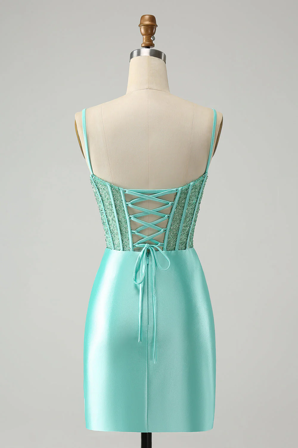 Robe de bal moulante en satin à bretelles spaghetti vert clair avec fente - Image 2