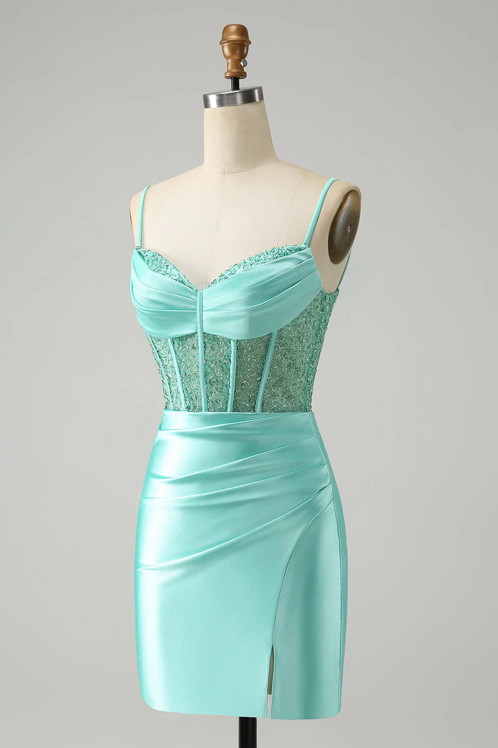 Robe de bal moulante en satin à bretelles spaghetti vert clair avec fente - Image 3