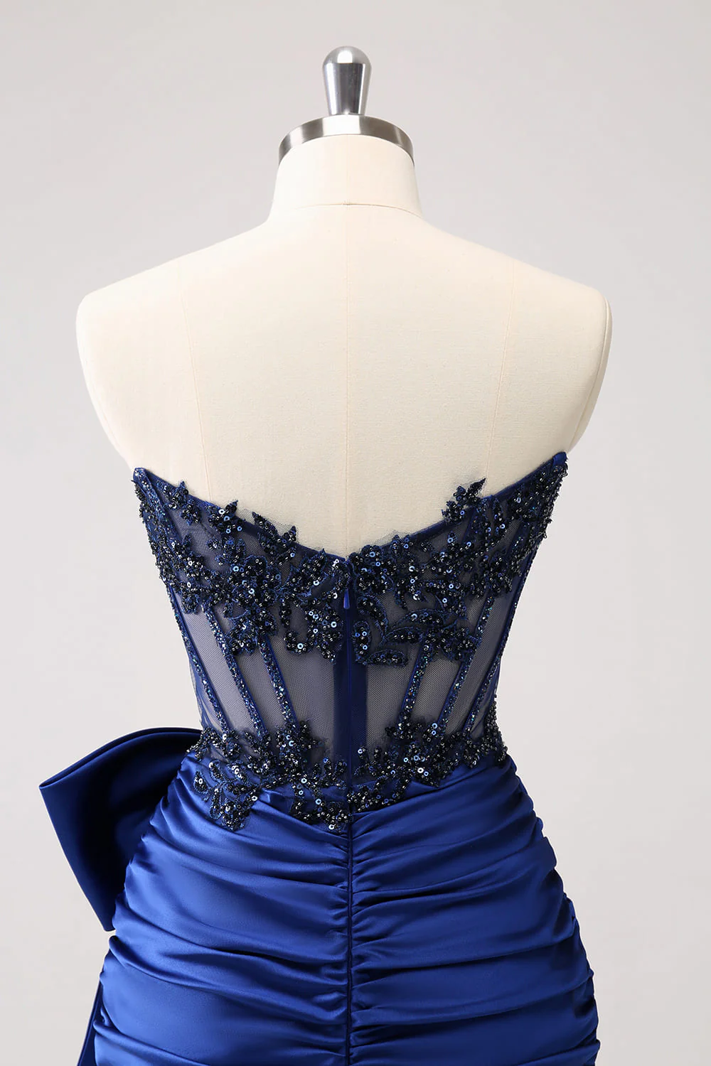 Robe de soirée Court moulante sans bretelles perlées marine scintillante - Image 6