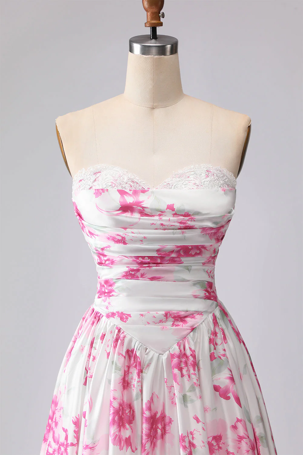 Robe de bal plissée à bretelles plissées en forme de bal en fleurs fuchsia blanches - Image 4