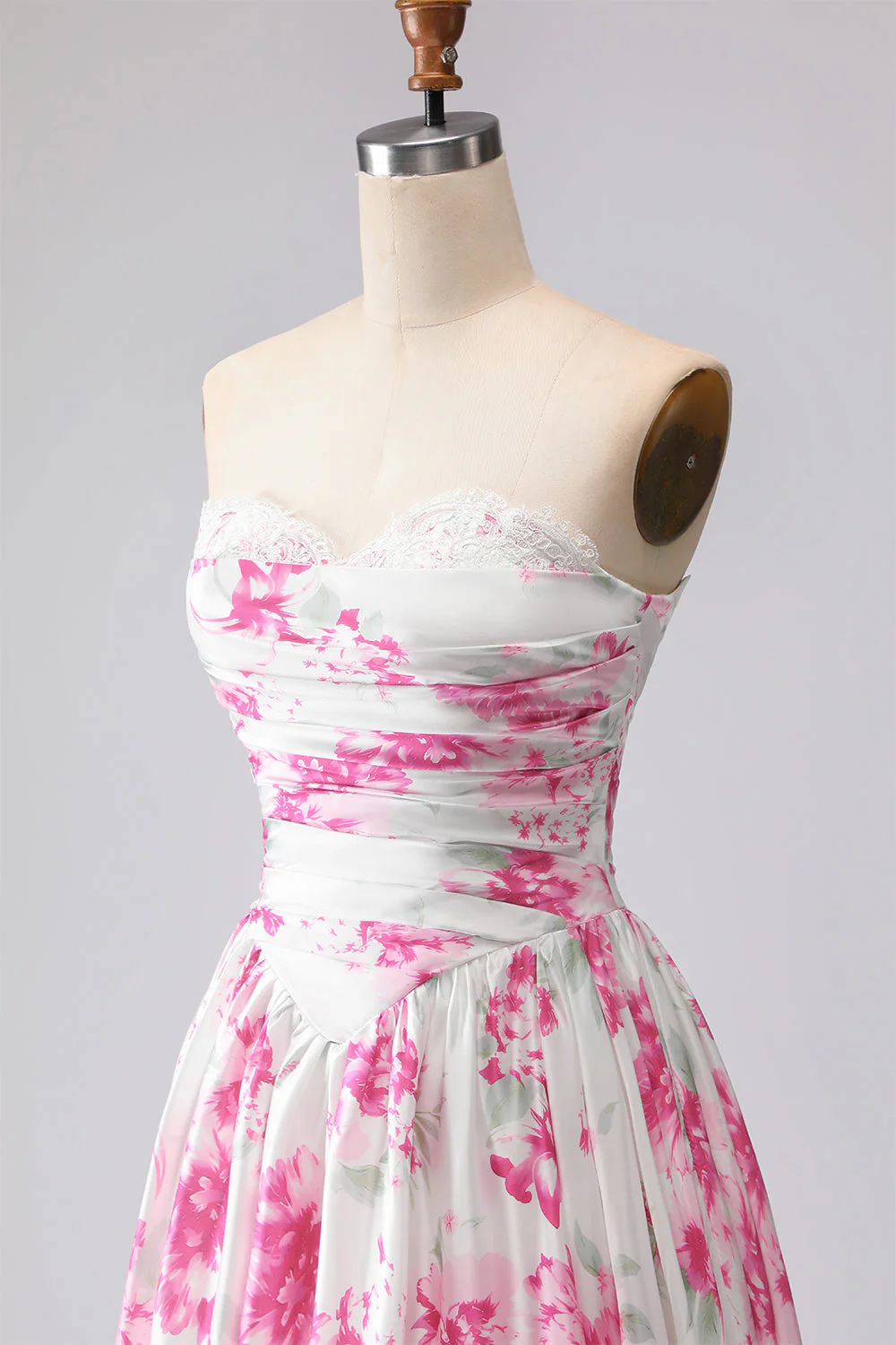 Robe de bal plissée à bretelles plissées en forme de bal en fleurs fuchsia blanches - Image 5