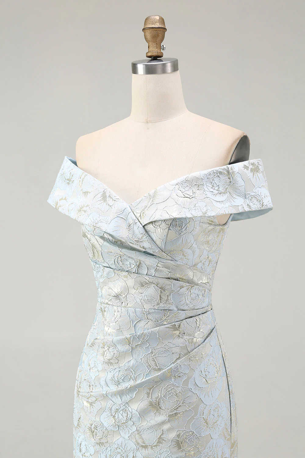 Robe de bal sirène froncée en jacquard floral bleu à épaules dénudées - Image 6