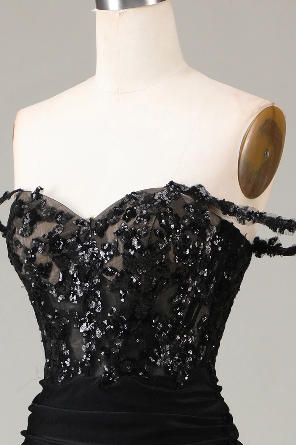 Robe de Soirée sirène scintillante noire à épaules dénudées - Image 8