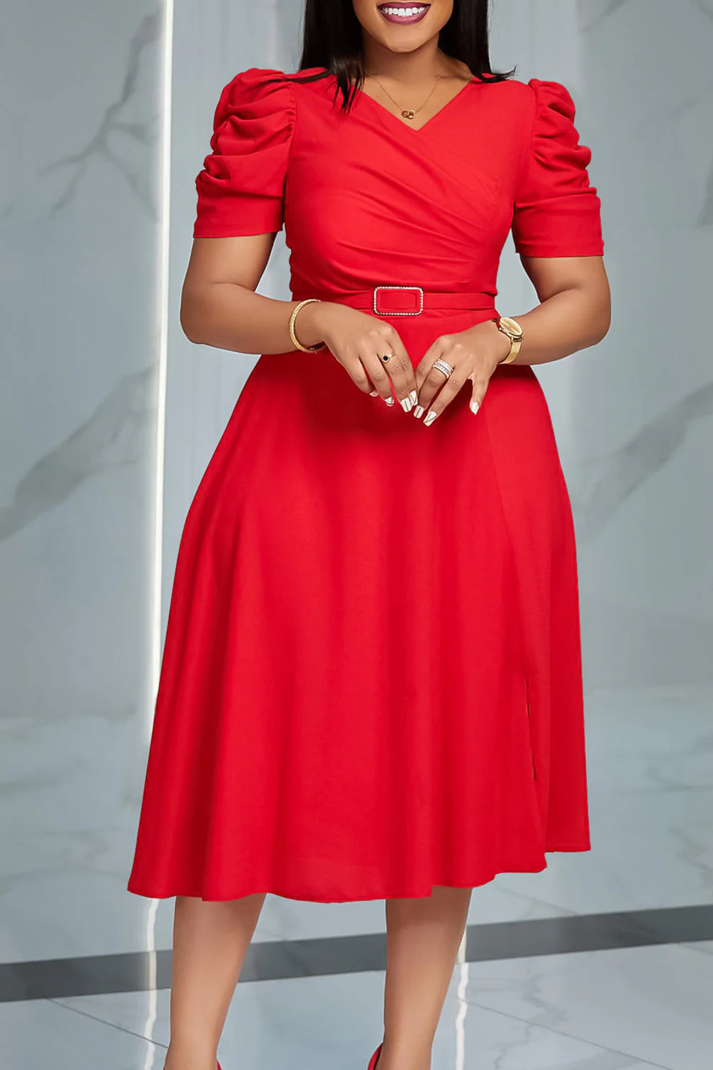 Robe de cocktail bleu royal à col en V à manches courtes avec ceinture - Image 7