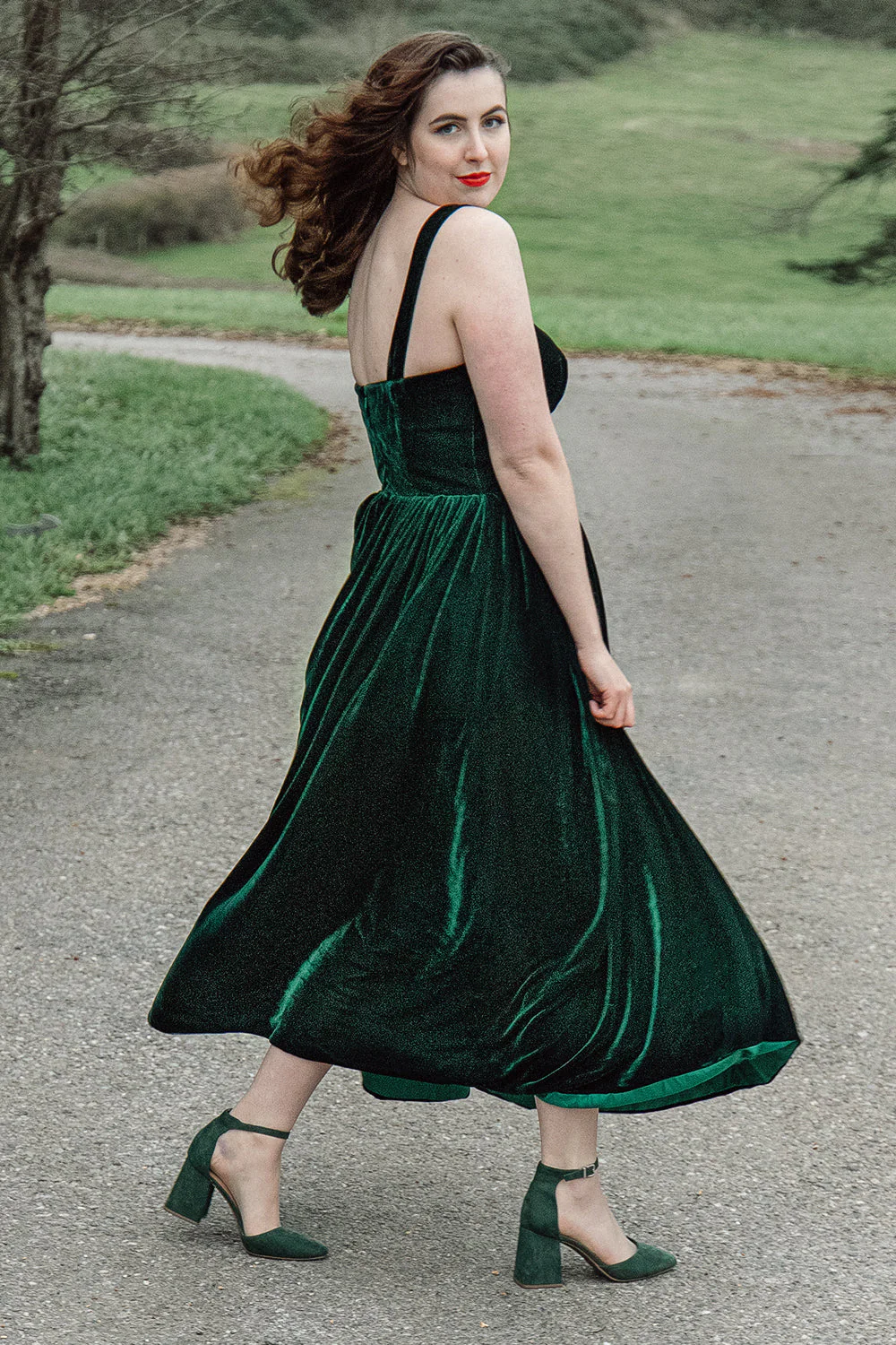 Robe de cocktail en velours à vente flash (1 pièce - Style et couleur aléatoires) - Image 3
