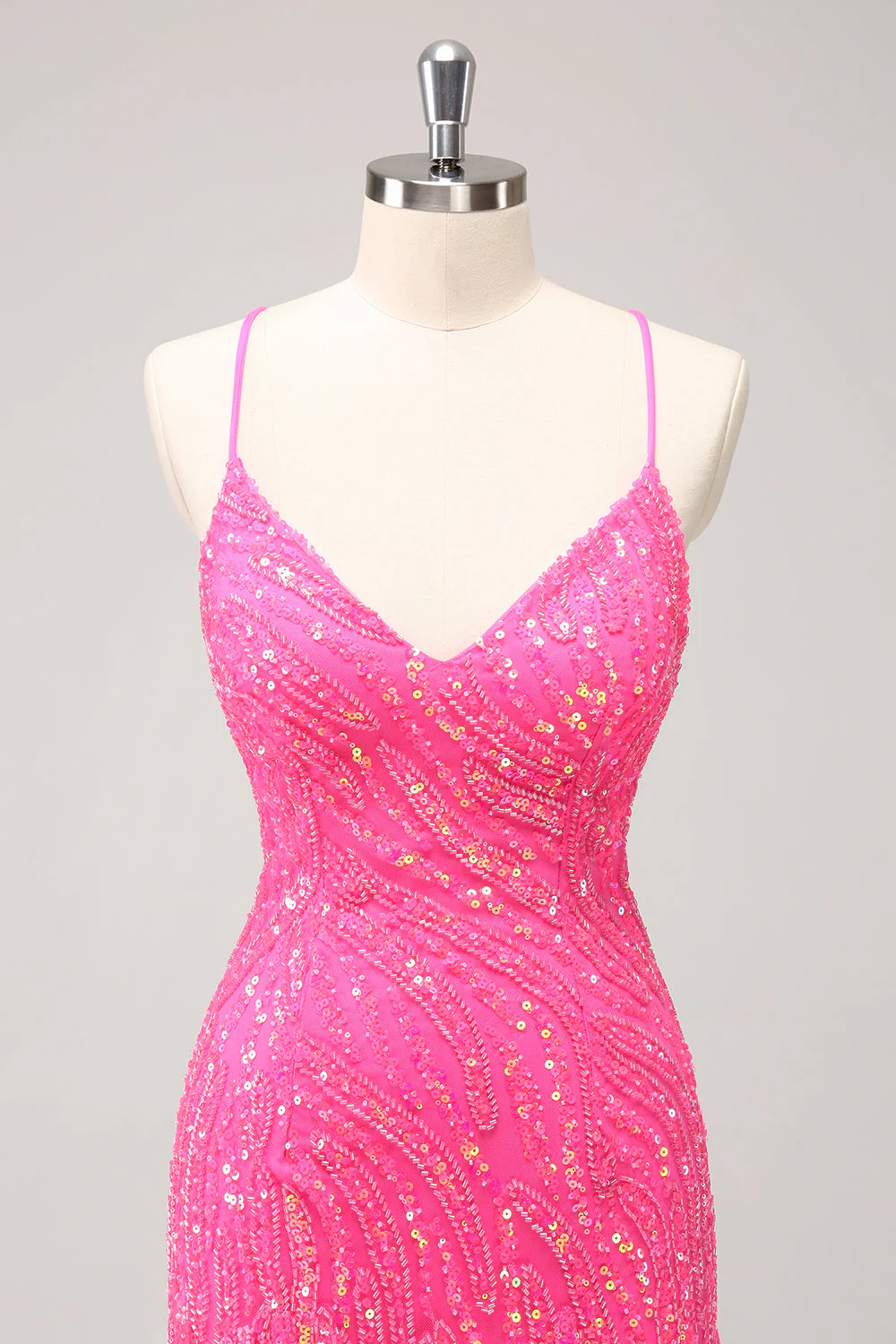 Robe de cocktail rose vif scintillante à paillettes et col en V avec franges - Image 6