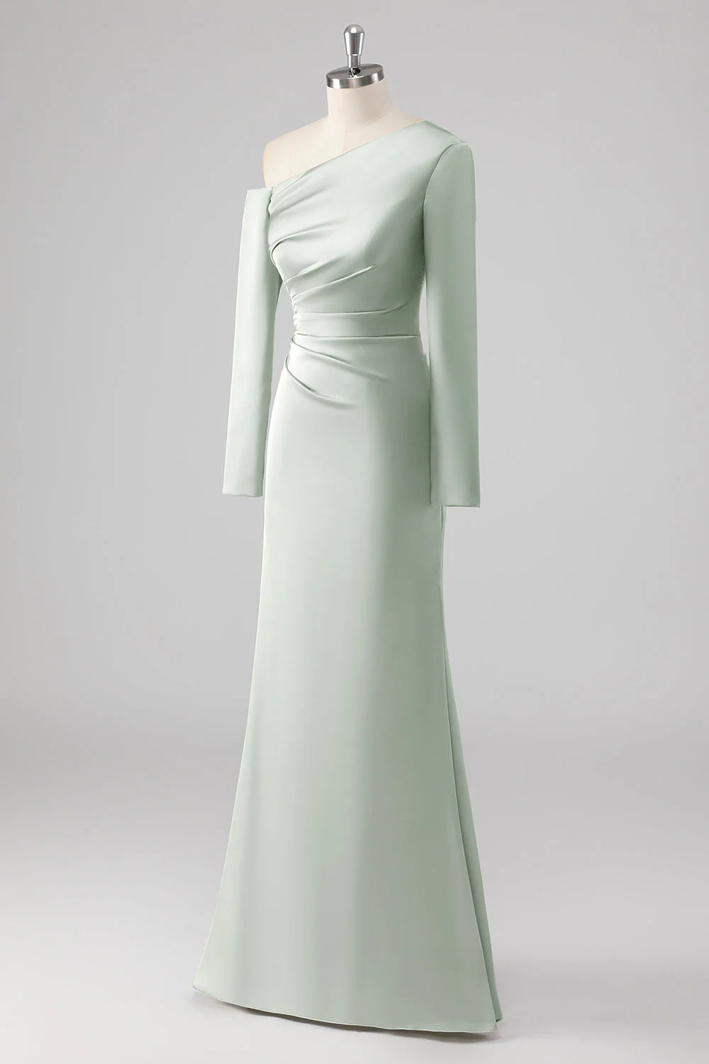 Robe de demoiselle d’honneur à une épaule en satin sauge avec manches longues - Image 3