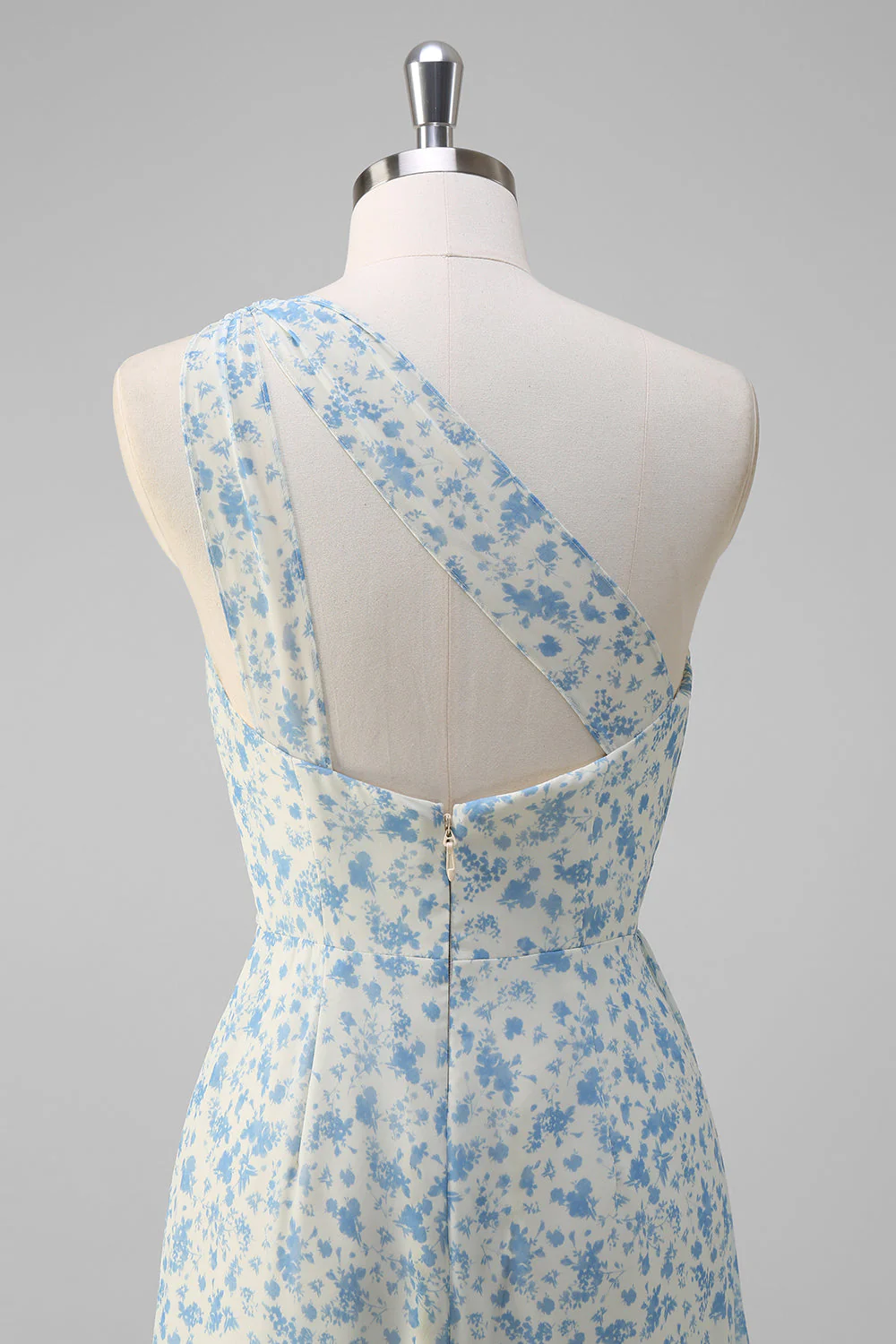Robe de demoiselle d’honneur à une épaule fleur bleue blanche avec fente - Image 5