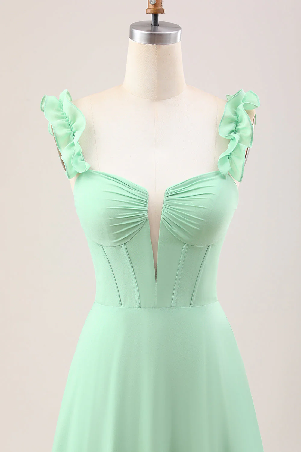 Robe de demoiselle d’honneur corset à épaules dénudées verte A Line avec volants - Image 6