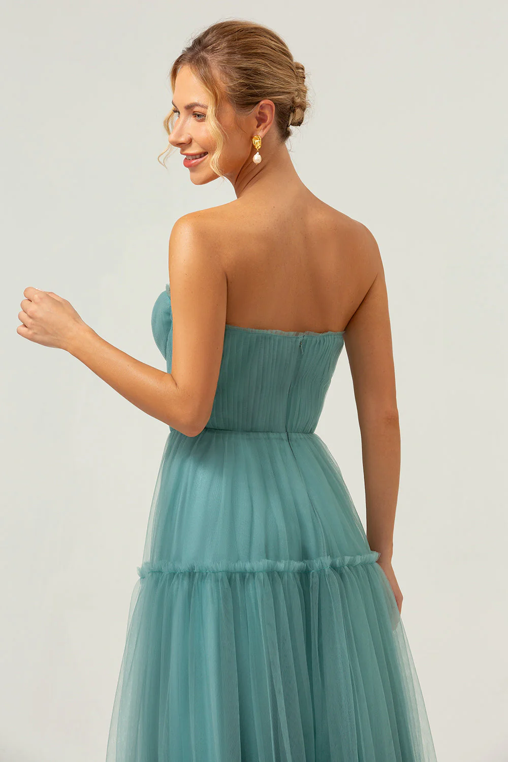 Robe de demoiselle d’honneur corset trapèze sans bretelles en tulle eucalyptus - Image 5