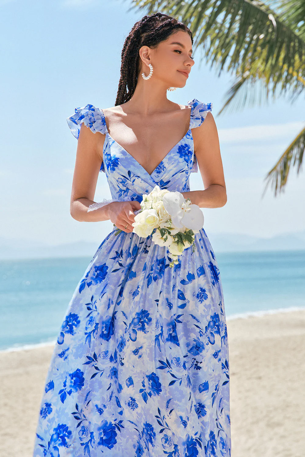 Robe de demoiselle d’honneur en mousseline de soie bleue à fleurs et à épaules dénudées - Image 3