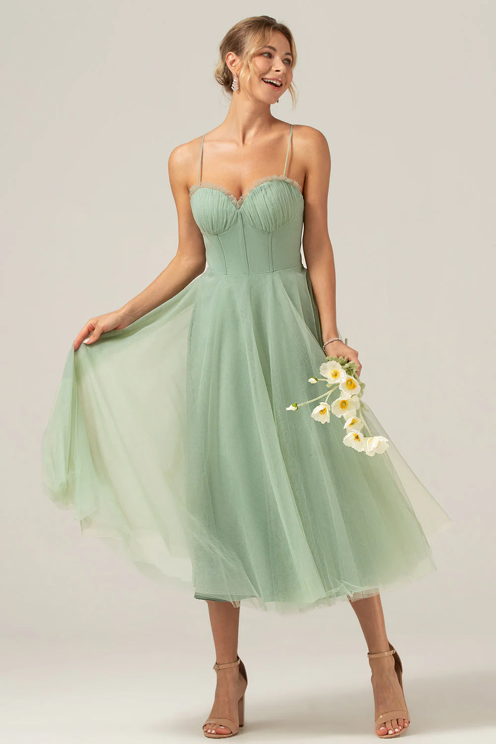 Robe de demoiselle dhonneur longue matcha coupe A à bretelles spaghetti corsage en tulle - Image 3