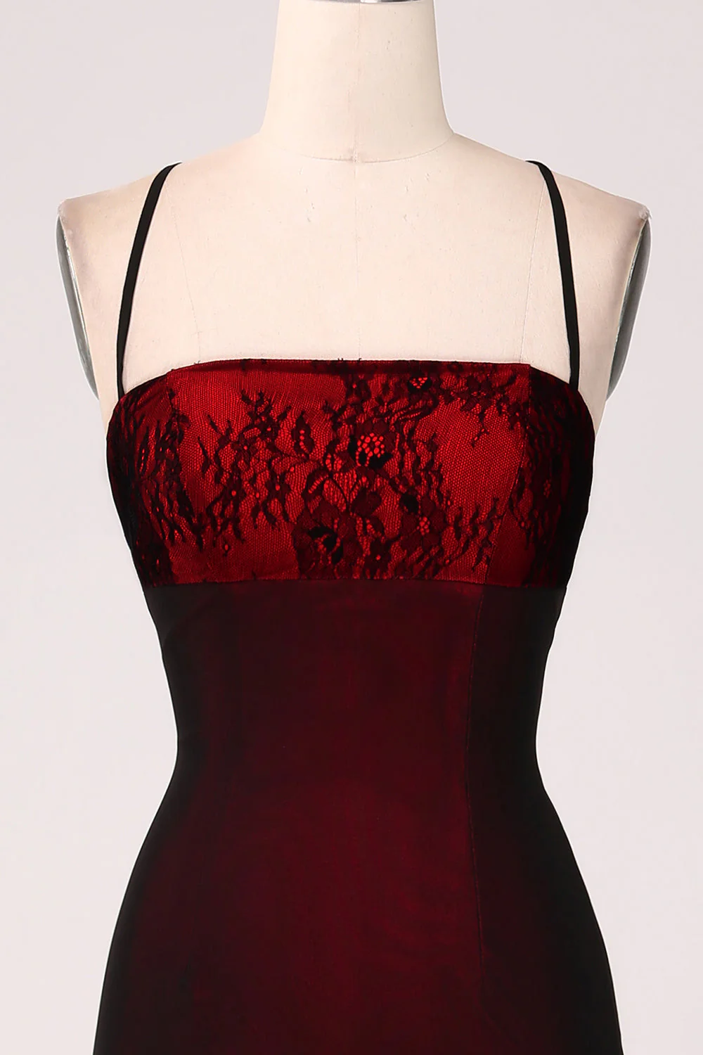 Robe de demoiselle d’honneur fourreau rouge noir avec dos à lacets - Image 3