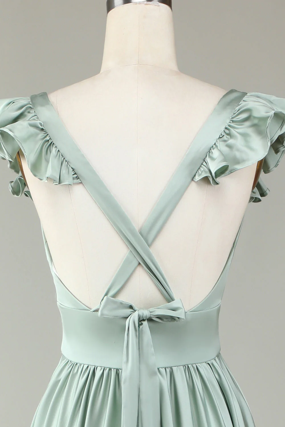 Robe de demoiselle d’honneur longue à col en V profond Matcha avec volants - Image 5