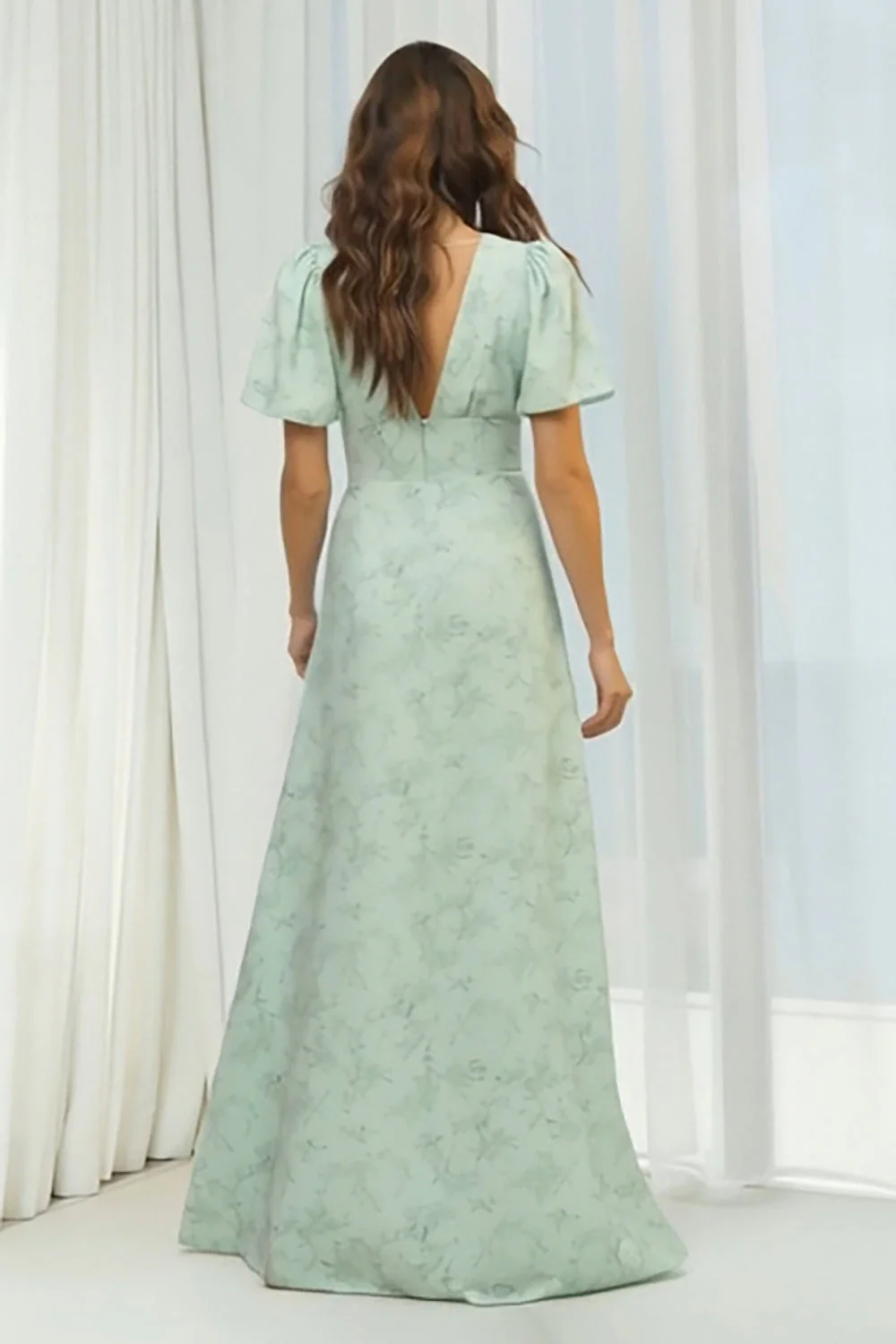 Robe de demoiselle d’honneur longue à manches courtes en Sauge fleuri en V à manche courte - Image 2