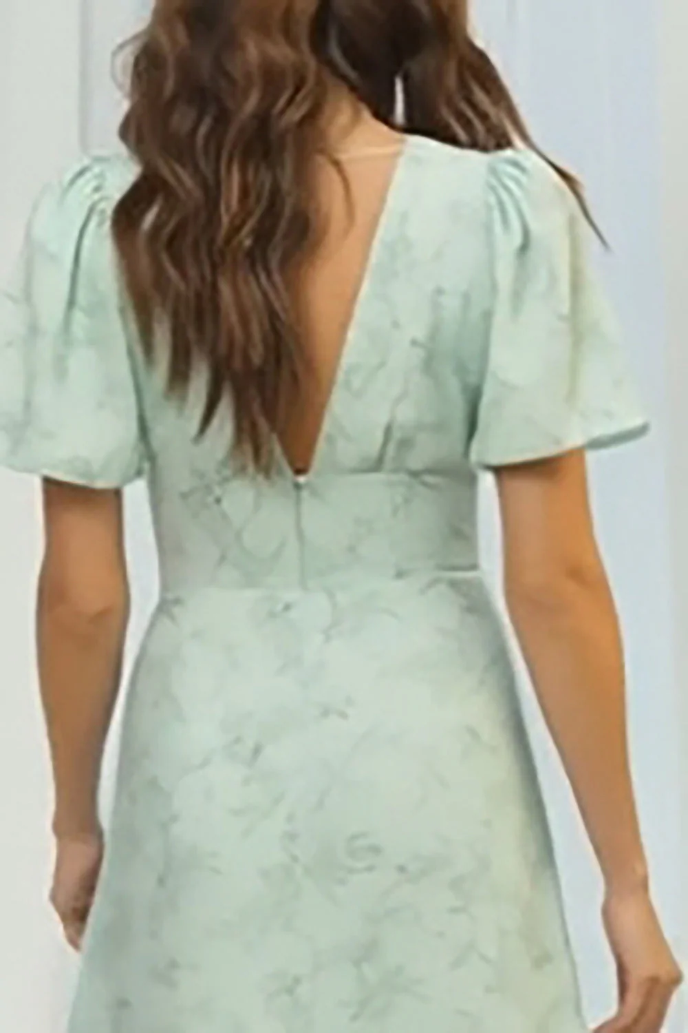 Robe de demoiselle d’honneur longue à manches courtes en Sauge fleuri en V à manche courte - Image 4