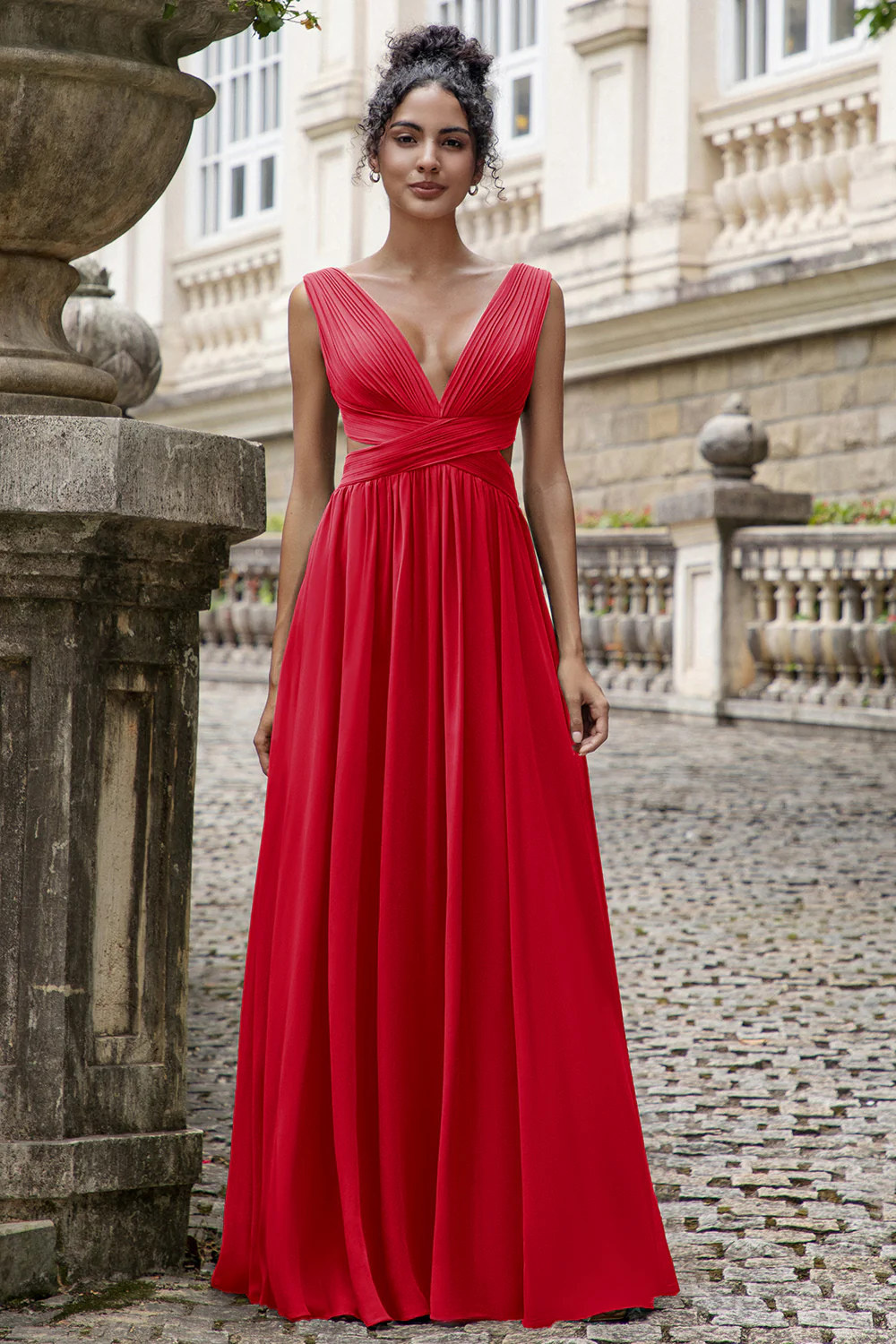 Robe de demoiselle d’honneur longue en mousseline de soie à col en V eucalyptus avec lacets dans le dos - Image 11