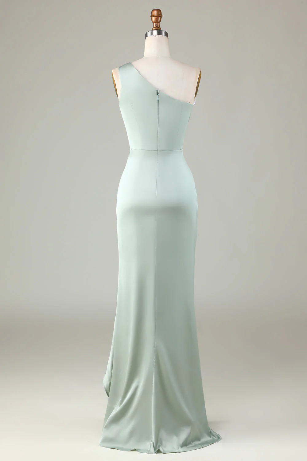 Robe de demoiselle d’honneur matcha à une épaule avec volants - Image 2