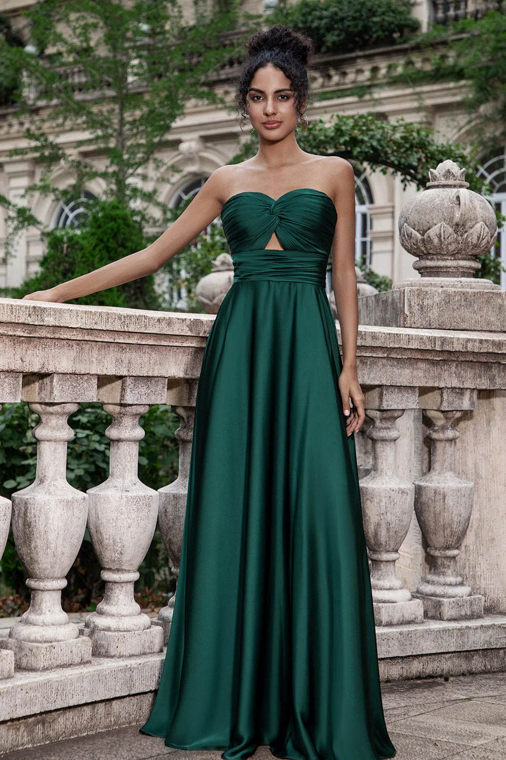 Robe de demoiselle d’honneur plissée en trou de serrure vert foncé - Image 7