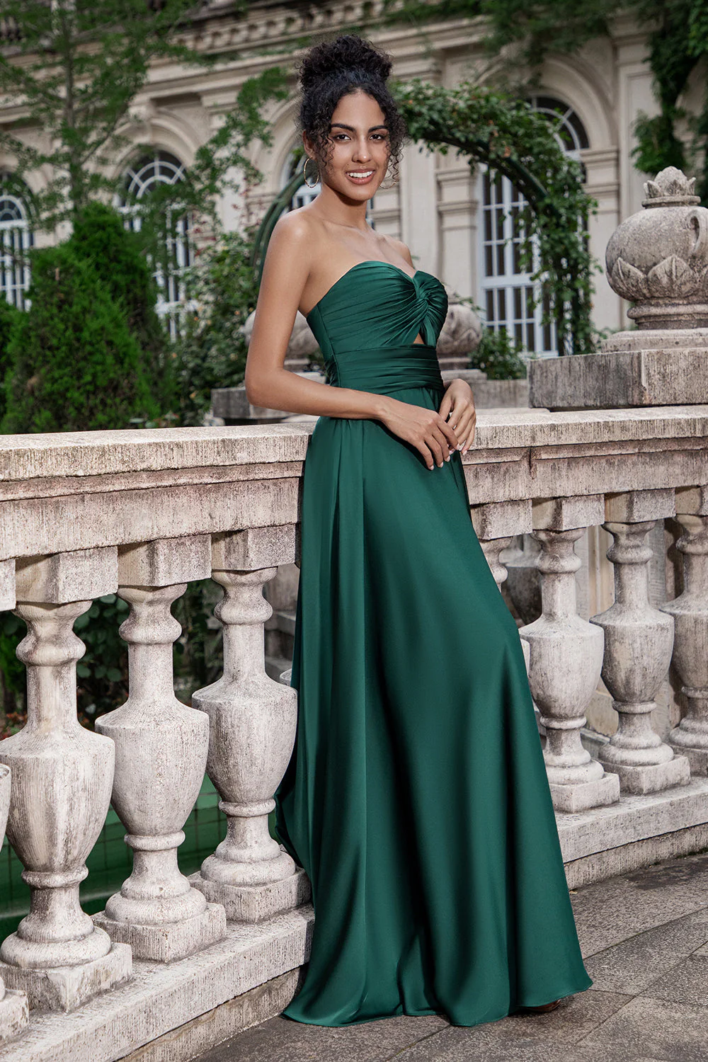 Robe de demoiselle d’honneur plissée en trou de serrure vert foncé - Image 8