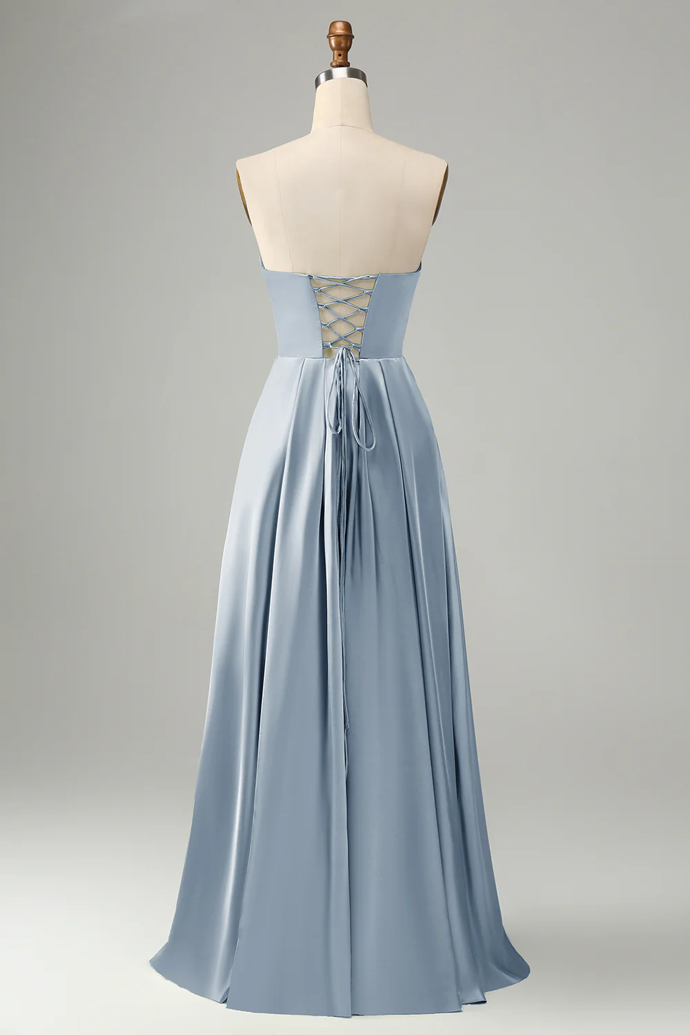 Robe de demoiselle d’honneur sans bretelles plissée bleu poussiéreux avec fente - Image 2