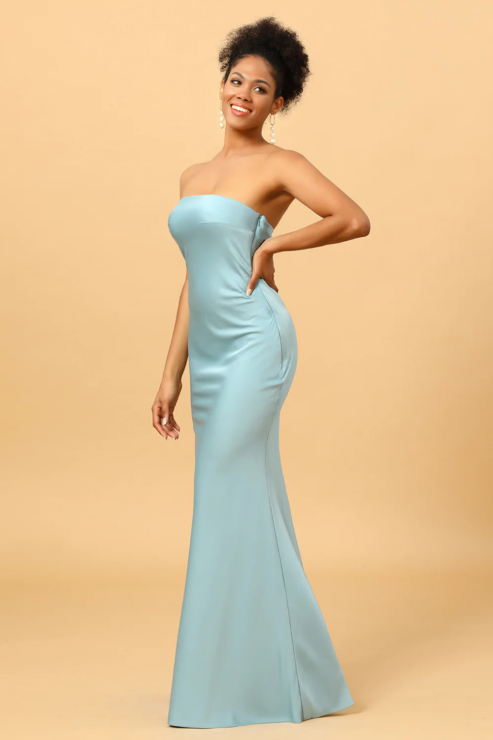 Robe de demoiselle d’honneur satin bleu gris - Image 3