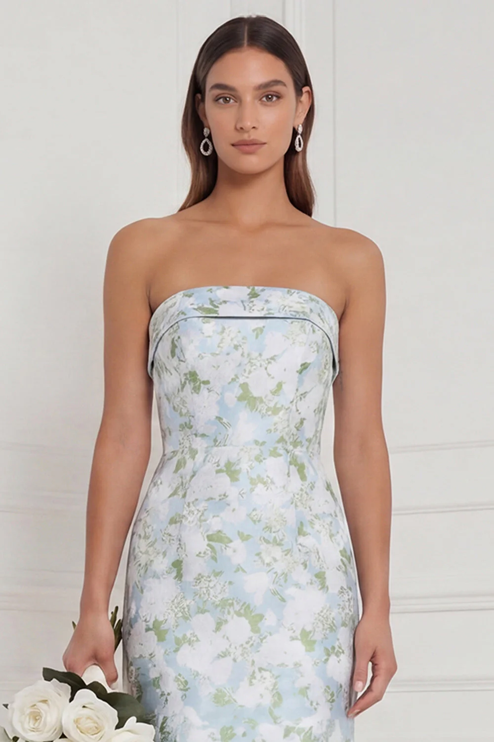 Robe de demoiselle d’honneur sirène sans bustelles bleu blanc à motifs floraux - Image 3