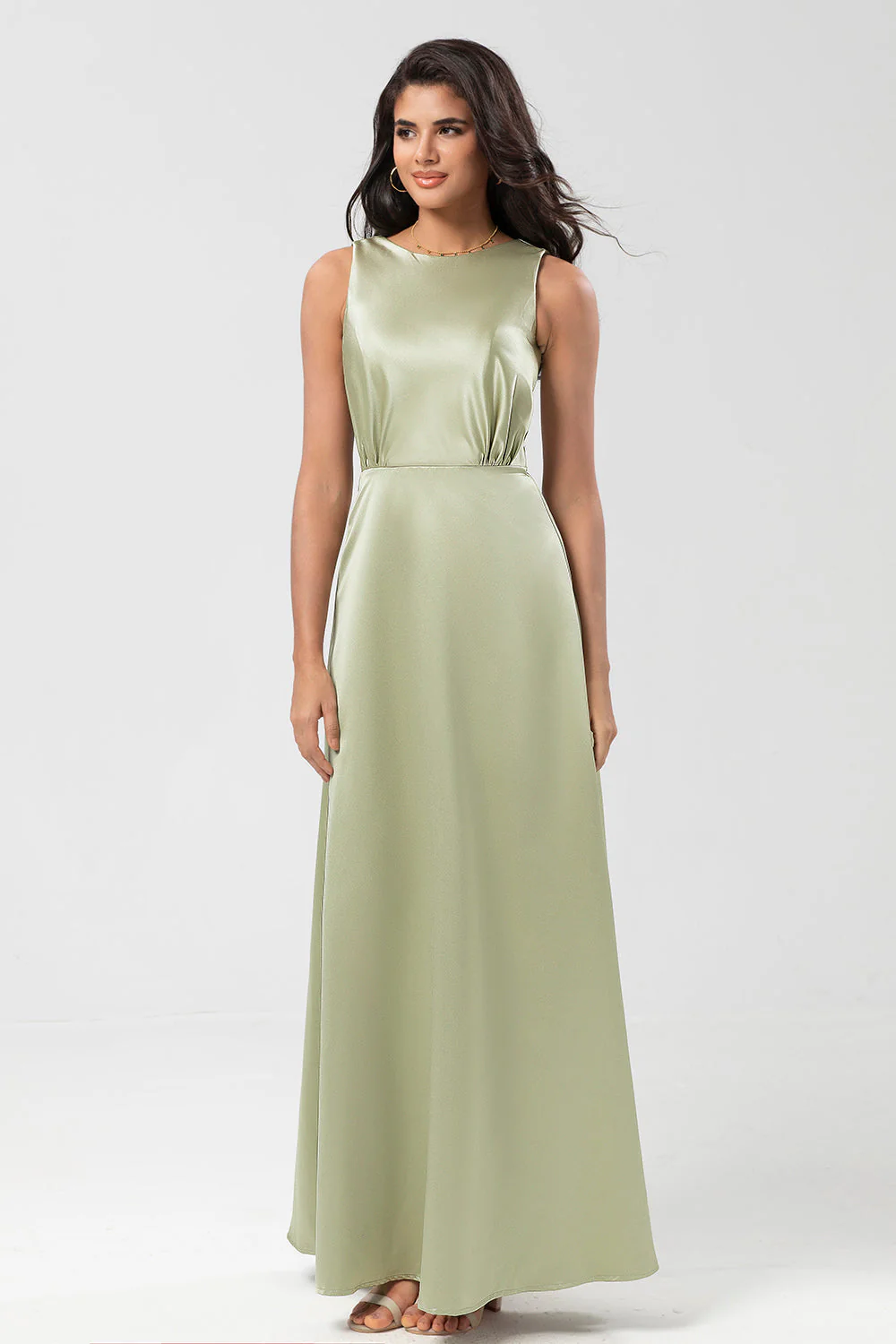 Robe de demoiselle d’honneur vert satiné avec plissée - Image 3