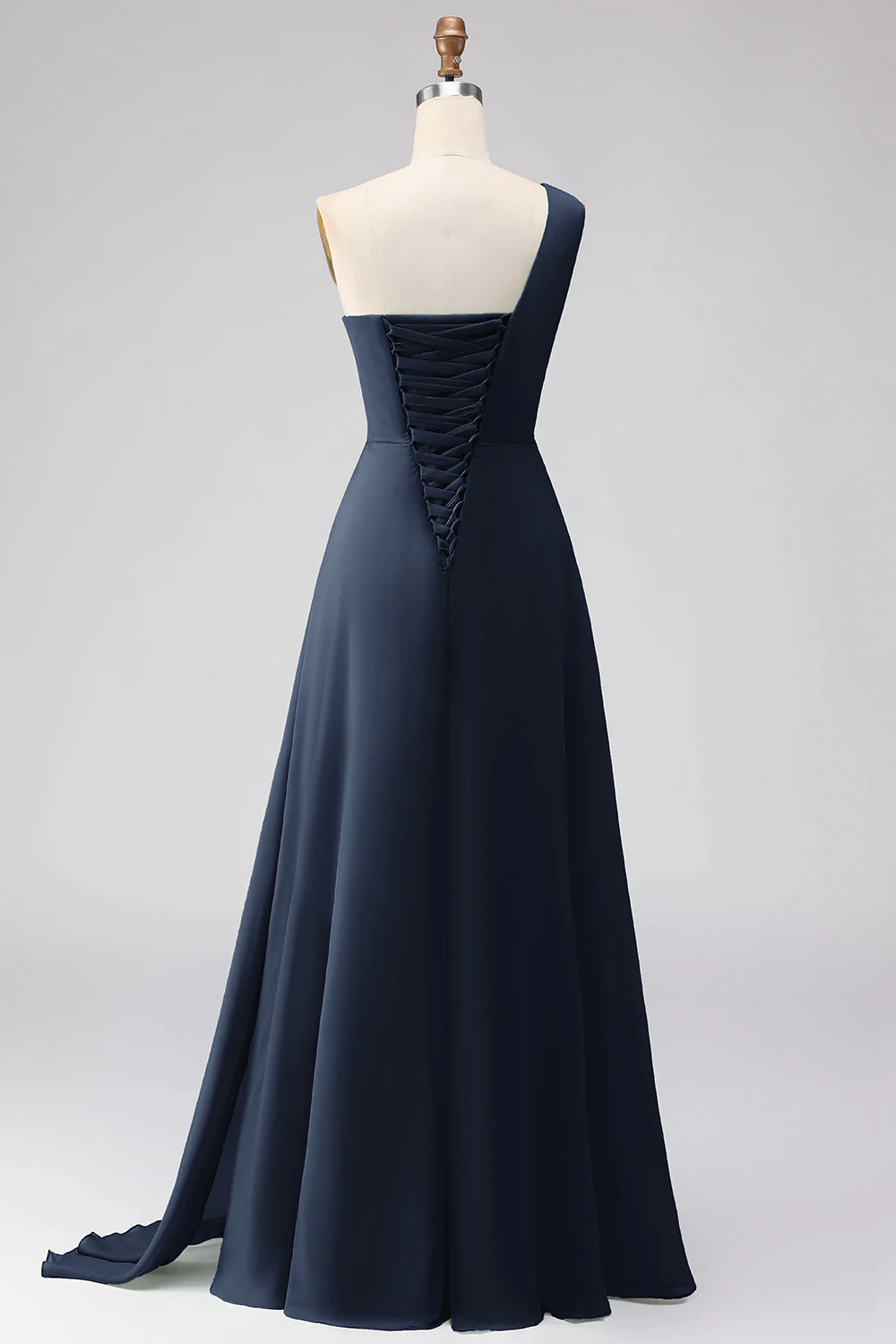 Robe de demoiselle d'honneur vert sauge à une épaule coupe trapèze et fente - Image 8
