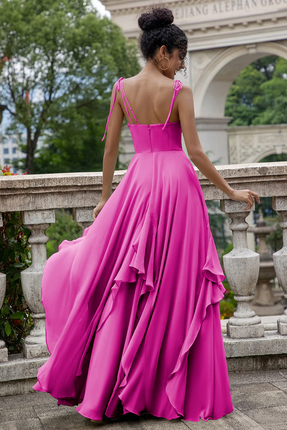 Robe de demoiselle d'honneur longue à bretelles spaghetti Eucalyptus avec volants - Image 4