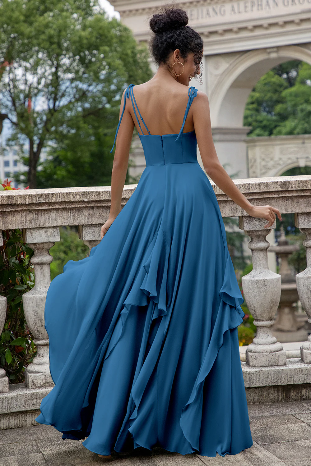 Robe de demoiselle d'honneur longue à bretelles spaghetti Eucalyptus avec volants - Image 6