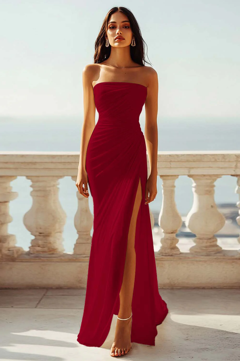 Robe de fiançailles de plage ivoire sans bretelles froncée en mousseline de soie avec fente - Image 4
