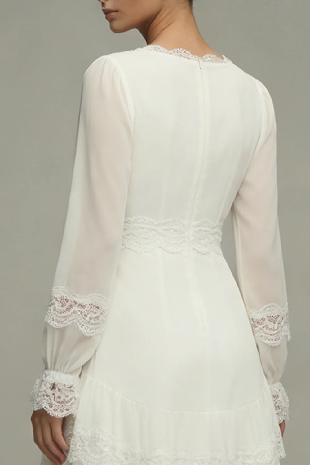 Robe de fiançailles Midi blanche à col en V à volants avec dentelle - Image 4