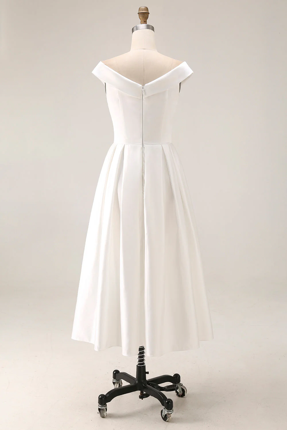 Robe de fiançailles Midi simple blanche décalée A Line - Image 4