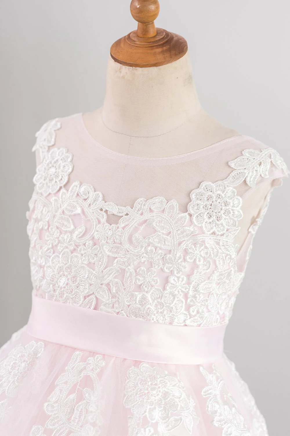 Robe de fille à fleurs rose pâle avec appliques - Image 3