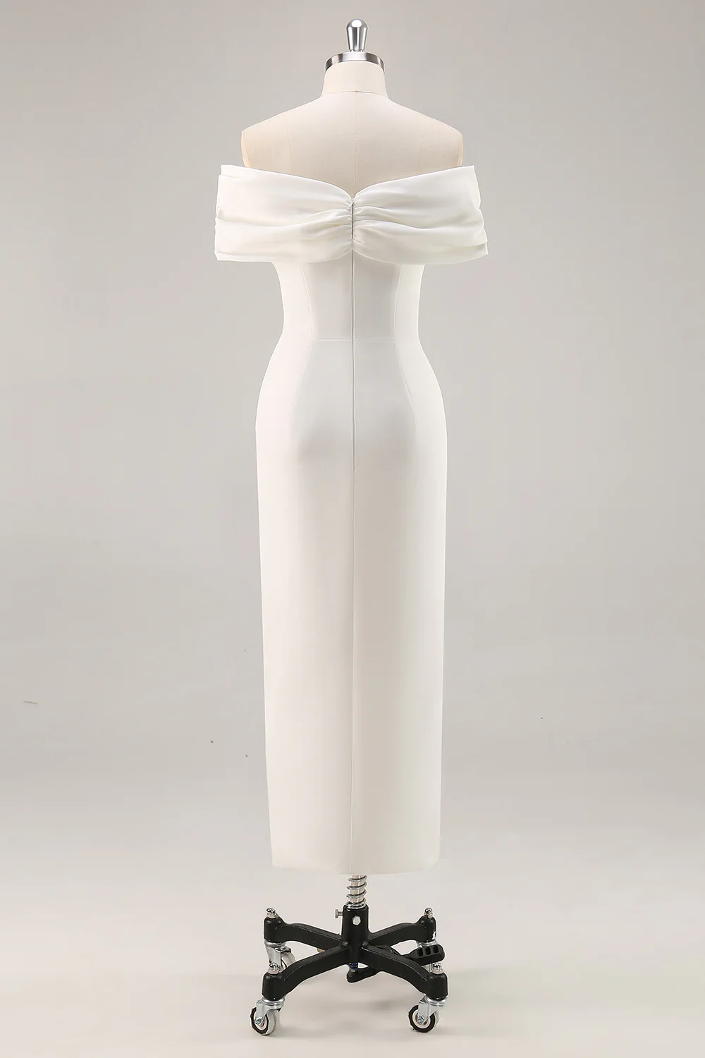 Robe de graduation asymétrique en satin mat fourreau blanc - Image 4